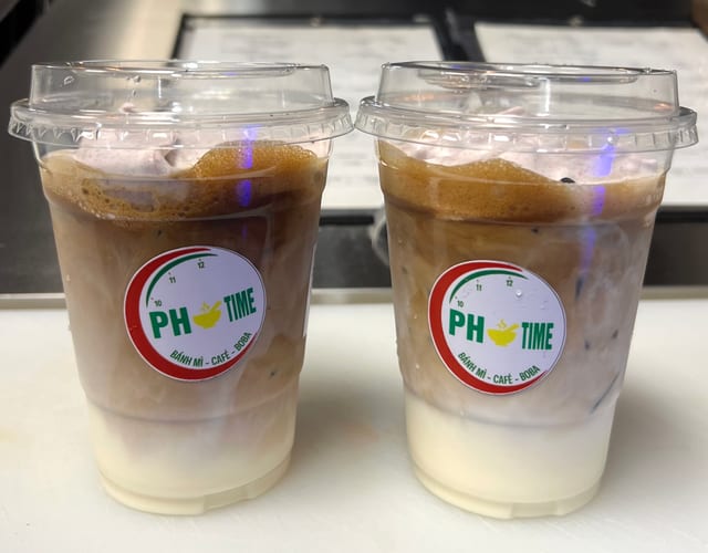 CF1. Caféholic (Ube + Matcha Foam).