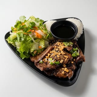 RD5. GRILLED BEEF SHORT RIBS Rice Dish ( COM SUON BO NUONG)