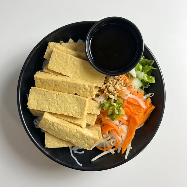VT7. Vermicelli Fried Tofu (Veggie Sauce).