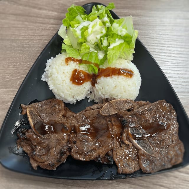 TR7. Beef Short Ribs Teriyaki.
