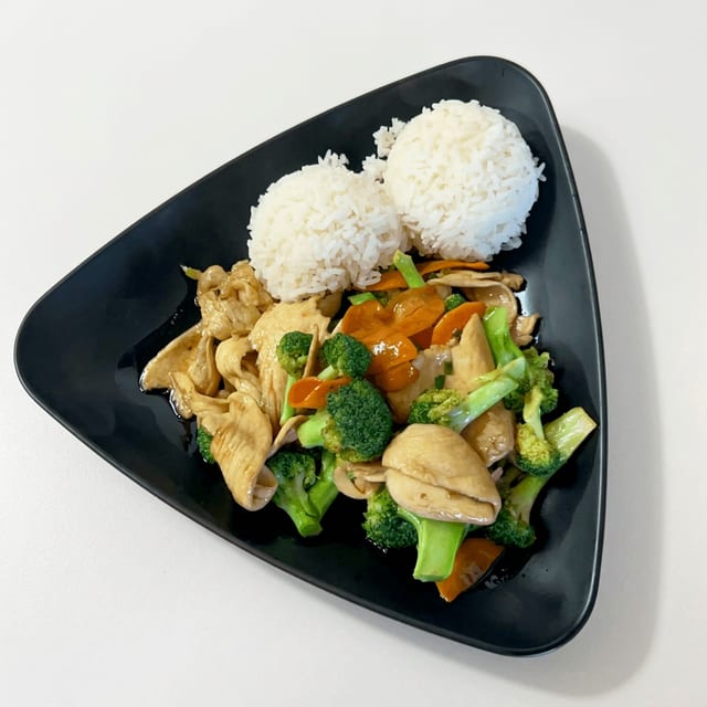 CS6. Stir-Fried Broccoli - Steam Rice.